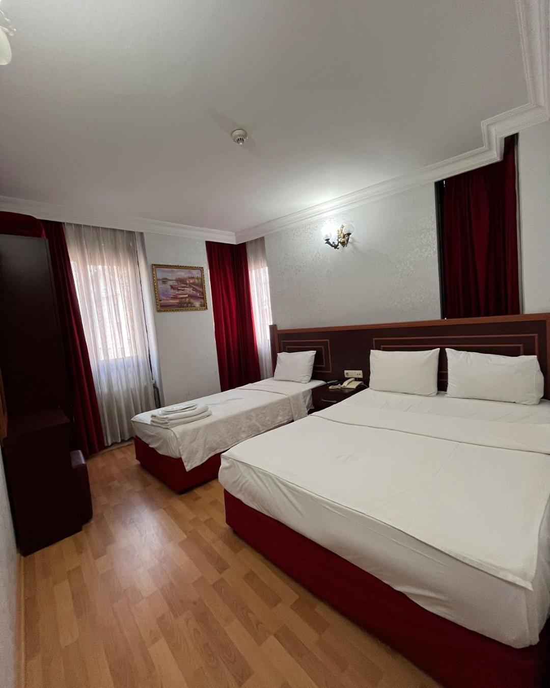 Red White Hotel Istanbul Exterior foto
