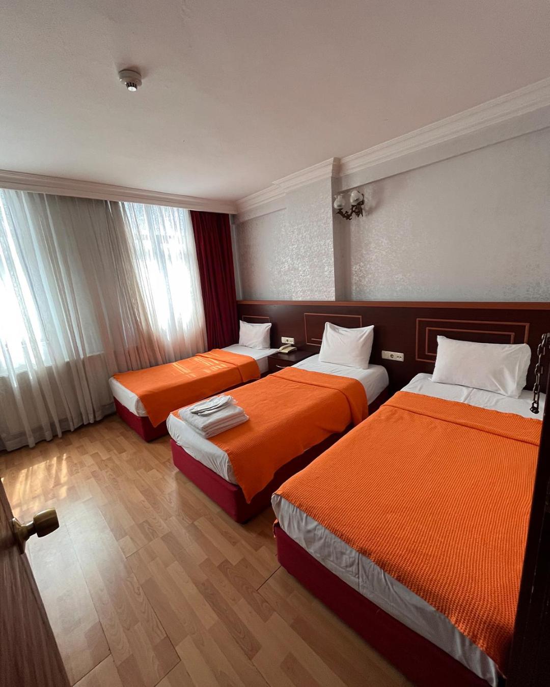 Red White Hotel Istanbul Exterior foto