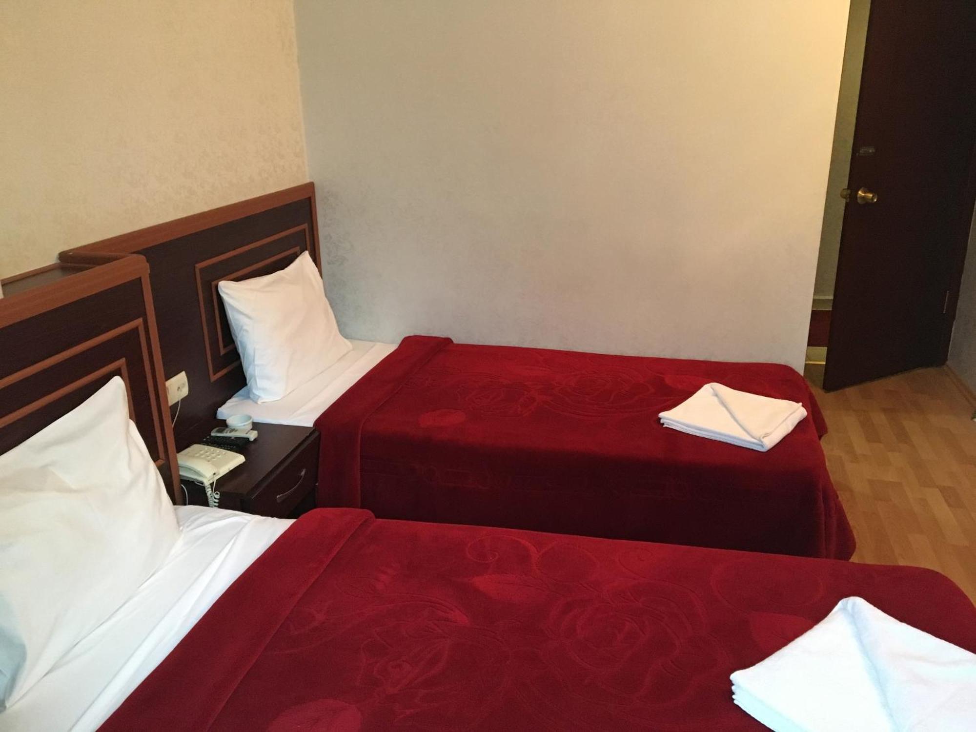 Red White Hotel Istanbul Exterior foto