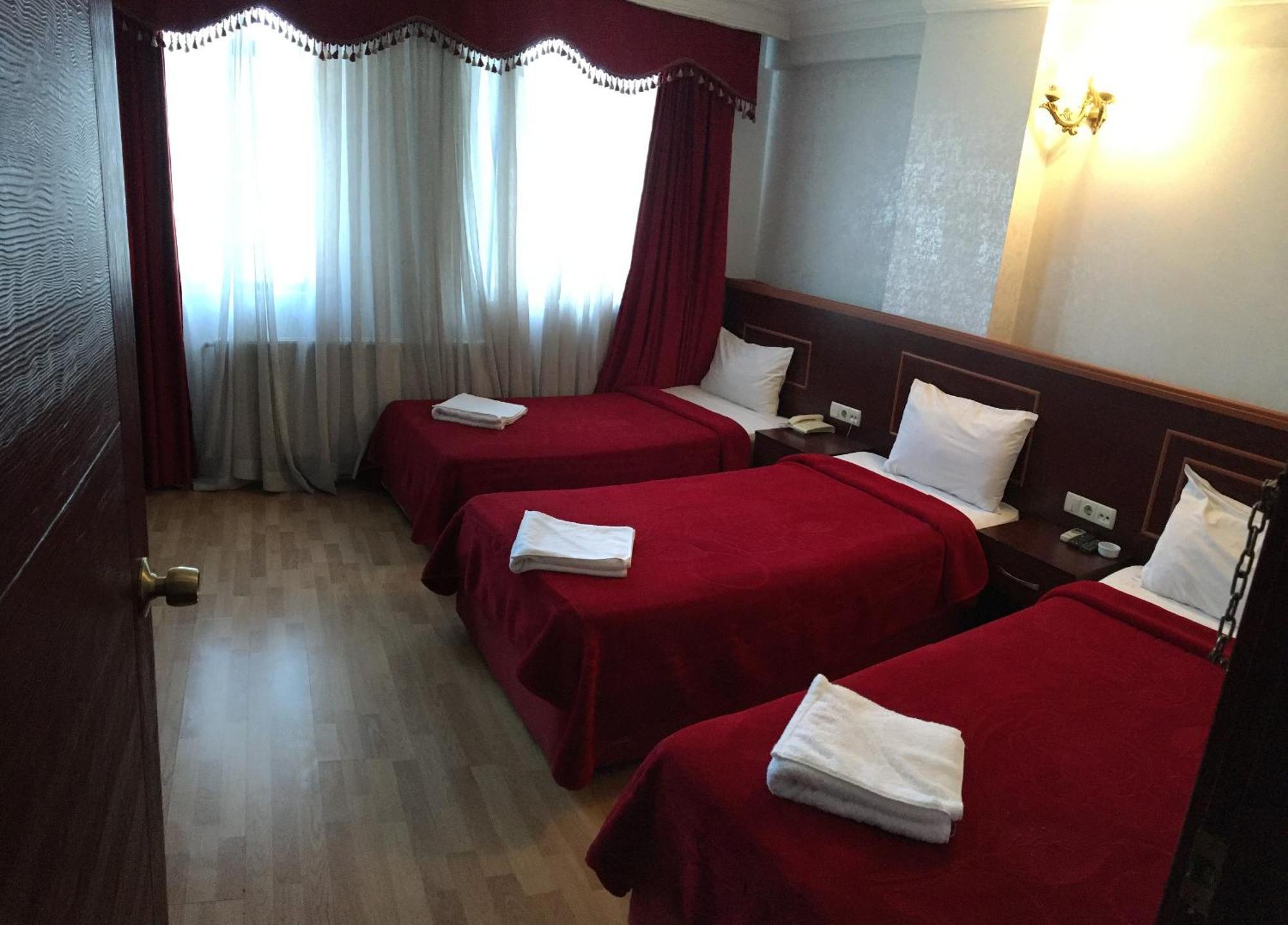 Red White Hotel Istanbul Exterior foto